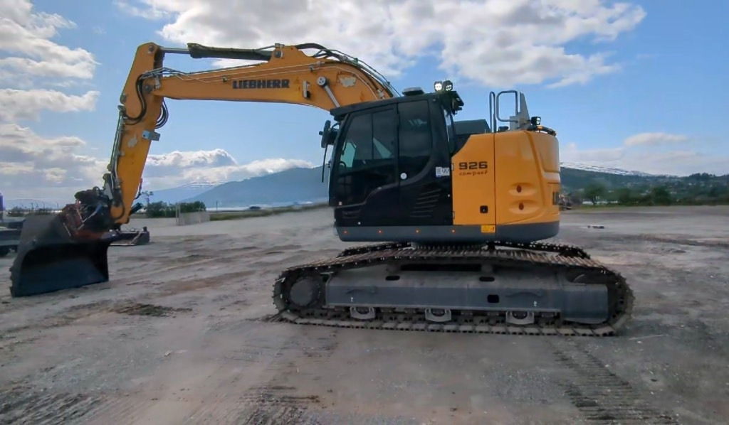 Liebherr R926 Compact LC - Ekskavator me zinxhirë: foto 2 Liebherr R926 Compact LC - Ekskavator me zinxhirë: foto 2
