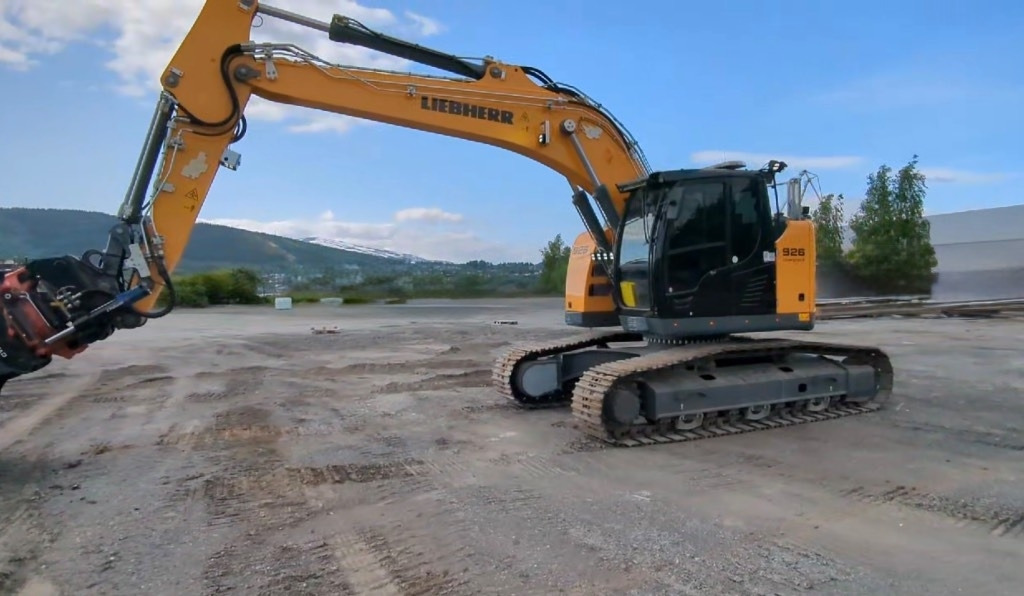 Liebherr R926 Compact LC - Ekskavator me zinxhirë: foto 1 Liebherr R926 Compact LC - Ekskavator me zinxhirë: foto 1