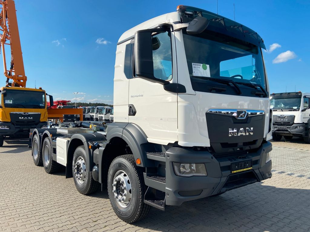 MAN TGS 41.440 8X4 HYVA 26-60-SKZ - Kamion vetëngarkues: foto 1 MAN TGS 41.440 8X4 HYVA 26-60-SKZ - Kamion vetëngarkues: foto 1