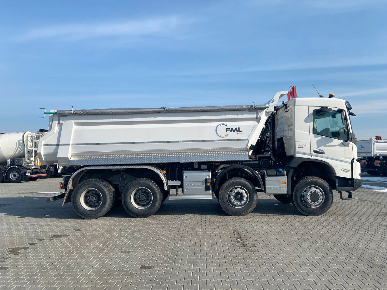 Volvo FMX 460 GSR 8x6 FML KIPPER Volvo FMX 460 GSR 8x6 FML KIPPER - Kamion vetëshkarkues: foto 3 Volvo FMX 460 GSR 8x6 FML KIPPER Volvo FMX 460 GSR 8x6 FML KIPPER - Kamion vetëshkarkues: foto 3