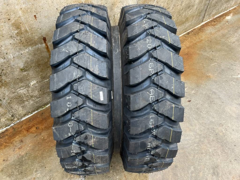 Kuhmo 1000 X 20 16PR tyres fitted on rim NEW - Gomë për Makineri ndërtimi: foto 4 Kuhmo 1000 X 20 16PR tyres fitted on rim NEW - Gomë për Makineri ndërtimi: foto 4