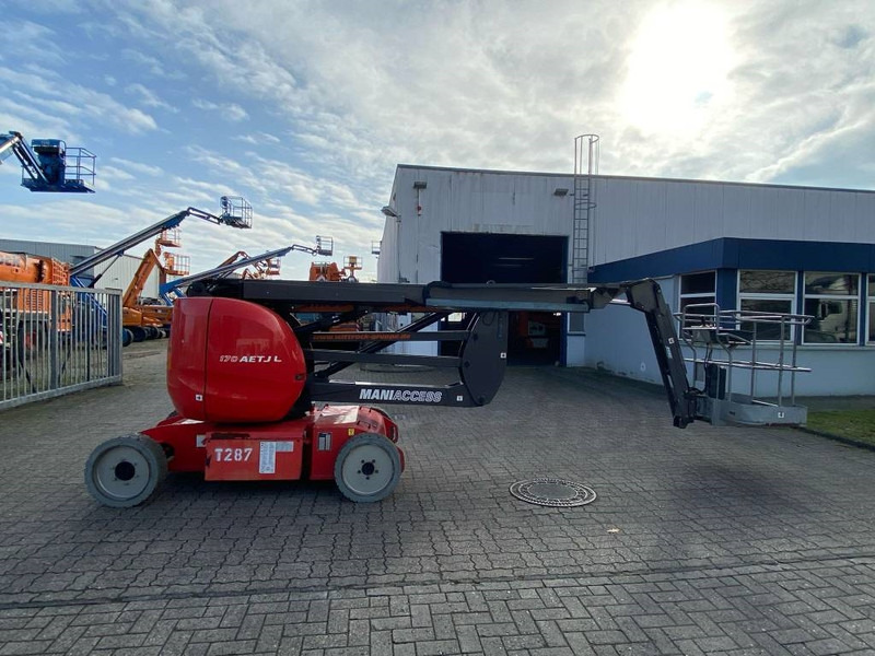 Manitou 170AETJ-L - Krah me çernjerë: foto 3 Manitou 170AETJ-L - Krah me çernjerë: foto 3