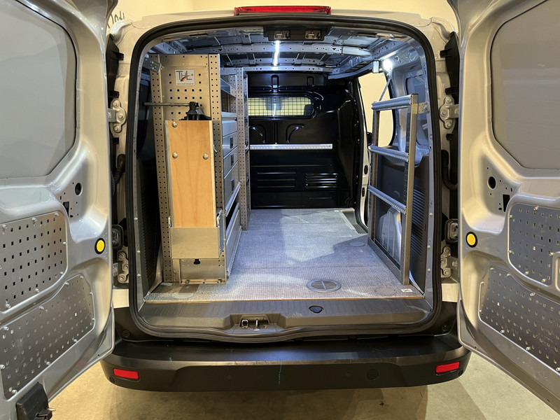 Ford Transit Connect 1.5 EcoBlue L2 120 PK Automaat Servicebus / Aluca Inrichting / Euro 6 / Airco / Camera / Cruise Control / Navigatie / CarPlay / 46.300 KM !! / BPM VRIJ !! - Furgon i vogël: foto 4 Ford Transit Connect 1.5 EcoBlue L2 120 PK Automaat Servicebus / Aluca Inrichting / Euro 6 / Airco / Camera / Cruise Control / Navigatie / CarPlay / 46.300 KM !! / BPM VRIJ !! - Furgon i vogël: foto 4