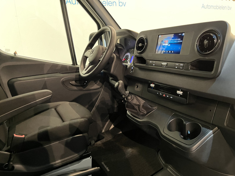 Mercedes-Benz Sprinter 311 CDI L2H2 RWD / Euro 6 / Servicebus / Bott inrichting / 220V / Airco / Oprijplaat / Compressor / CarPlay / Camera - Furgon: foto 4 Mercedes-Benz Sprinter 311 CDI L2H2 RWD / Euro 6 / Servicebus / Bott inrichting / 220V / Airco / Oprijplaat / Compressor / CarPlay / Camera - Furgon: foto 4