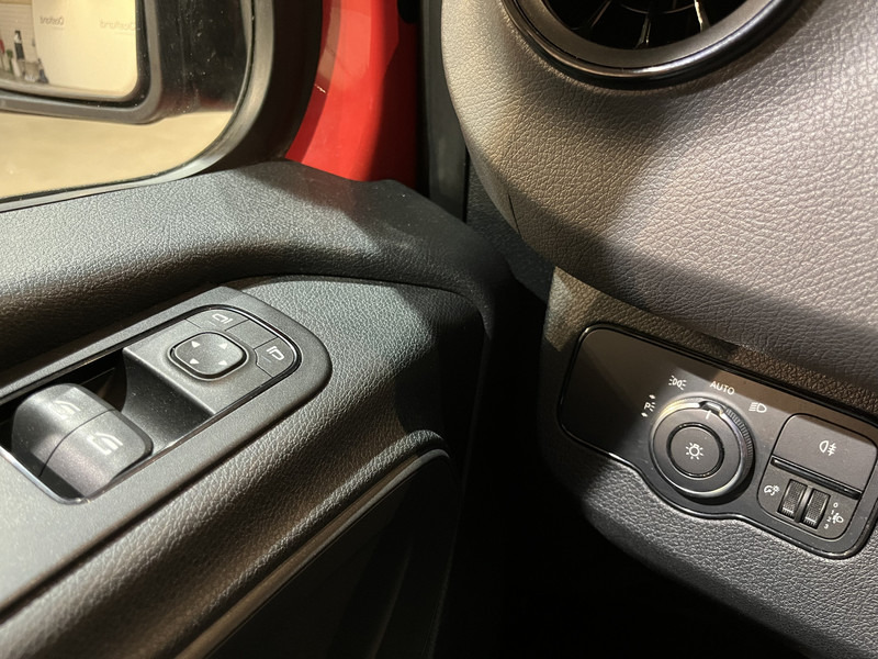 Furgon i vogël Mercedes-Benz Sprinter 314 CDI L2H1 RWD Servicebus / Sortimo Inrichting / Euro 6 / Airco / Camera / MBUX / Cruise Control / Trekhaak / CarPlay / Navigatie / Imperiaal / 75.000 KM !! / BPM VRIJ !!: foto 13