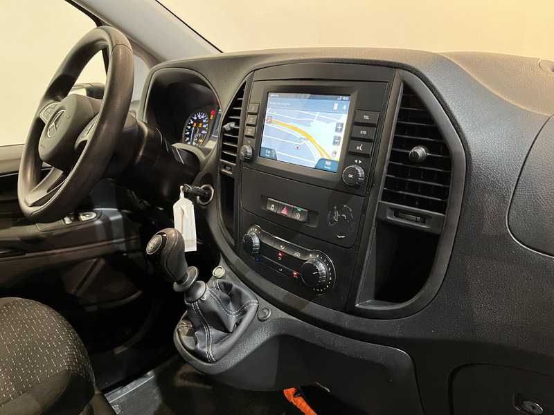 Mercedes-Benz Vito 116 CDI RWD Servicebus / Bott Inrichting / Euro 6 / Schuifdeur L + R / Airco / Cruise Control / Trekhaak / Camera / Navigatie / BPM VRIJ !! - Furgon i vogël: foto 3 Mercedes-Benz Vito 116 CDI RWD Servicebus / Bott Inrichting / Euro 6 / Schuifdeur L + R / Airco / Cruise Control / Trekhaak / Camera / Navigatie / BPM VRIJ !! - Furgon i vogël: foto 3