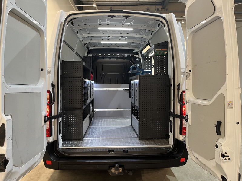 Renault Master 2.3 dCi L1H2 130 PK Servicebus / Modul-System Inrichting / Euro 6 / Airco / Cruise Control / Camera / Navigatie / Trekhaak / 73.900 KM !! - Furgon: foto 4 Renault Master 2.3 dCi L1H2 130 PK Servicebus / Modul-System Inrichting / Euro 6 / Airco / Cruise Control / Camera / Navigatie / Trekhaak / 73.900 KM !! - Furgon: foto 4