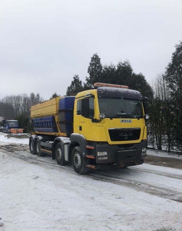 MAN TGS 32.360 8x4 piaskarka solarka schmidt euro5 pług - Mjet bujqësor/ Special, Kamioni: foto 2 MAN TGS 32.360 8x4 piaskarka solarka schmidt euro5 pług - Mjet bujqësor/ Special, Kamioni: foto 2