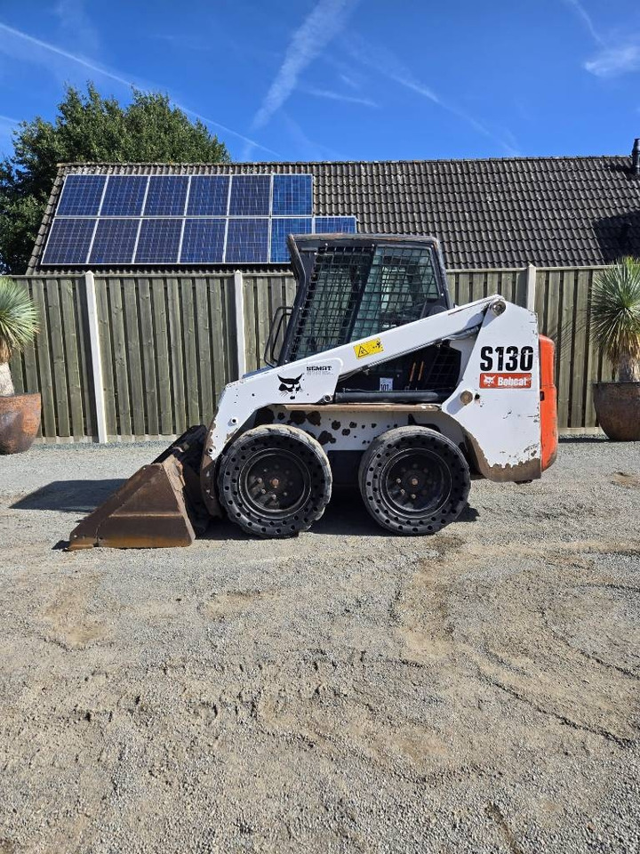 Bobcat S 130  - Mini fadrom: foto 1 Bobcat S 130  - Mini fadrom: foto 1