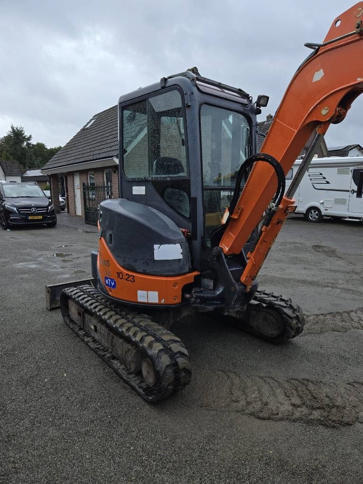 Hitachi ZX 35 U-2 - Miniekskavator: foto 5 Hitachi ZX 35 U-2 - Miniekskavator: foto 5