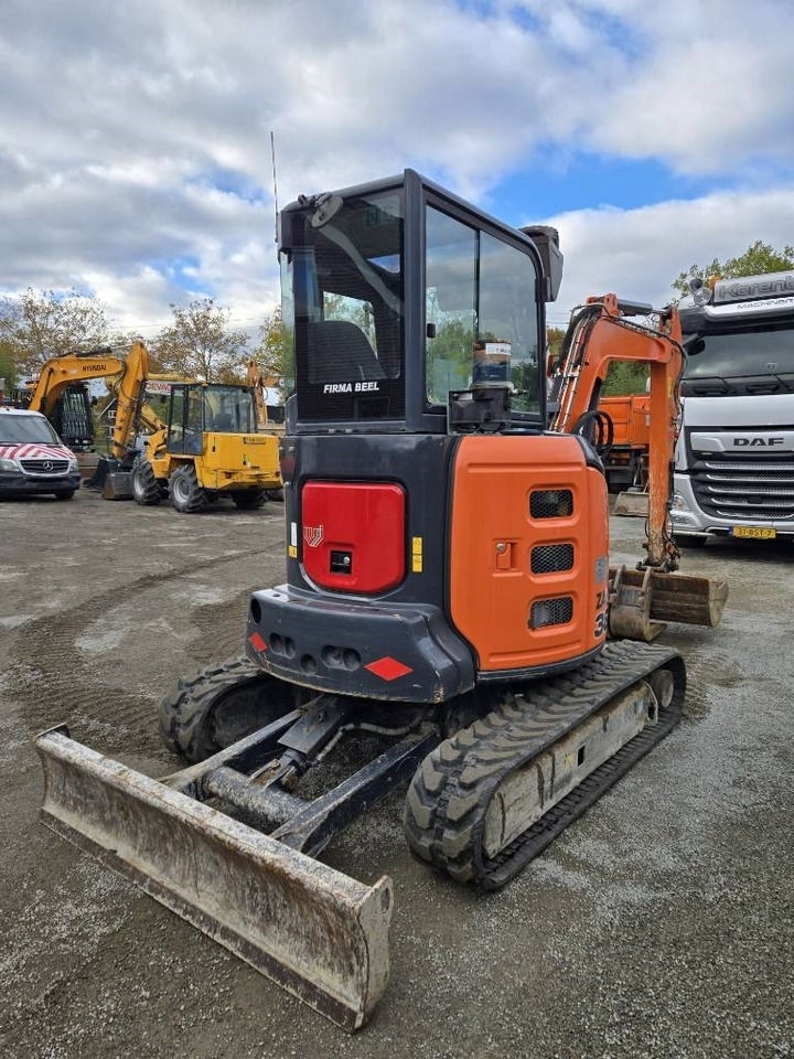 Hitachi ZX 38 U-5 A - Miniekskavator: foto 4 Hitachi ZX 38 U-5 A - Miniekskavator: foto 4