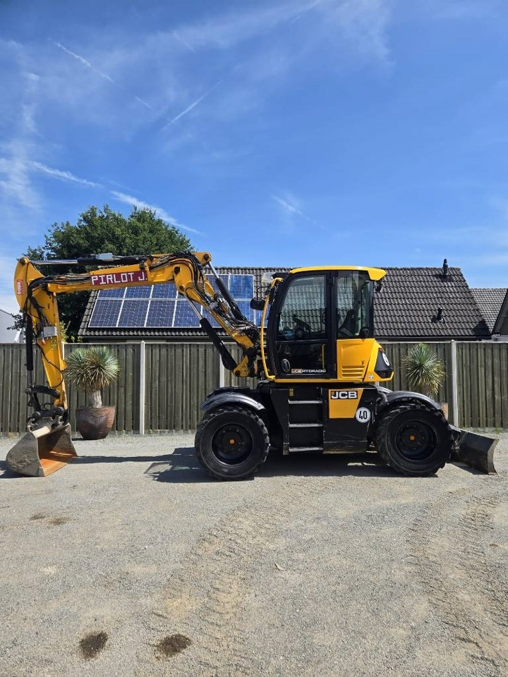 JCB 110 W - Ekskavator me goma: foto 1 JCB 110 W - Ekskavator me goma: foto 1