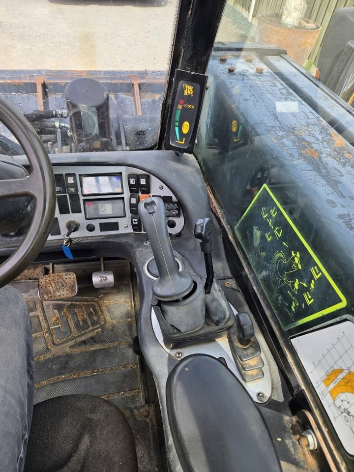 Ekskavator teleskopik JCB 524-50: foto 18