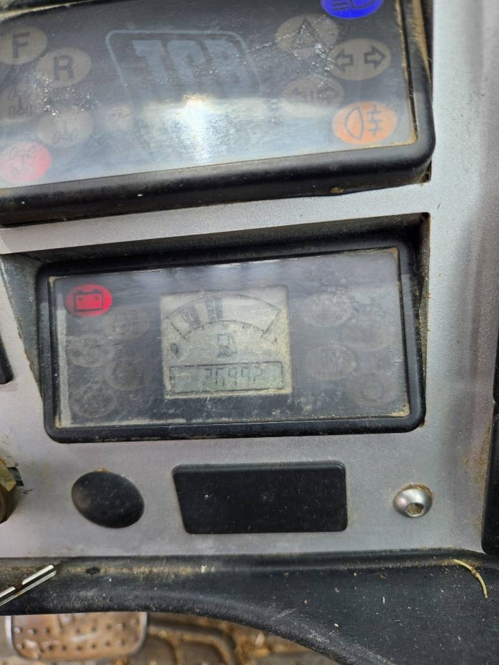 Ekskavator teleskopik JCB 524-50: foto 21