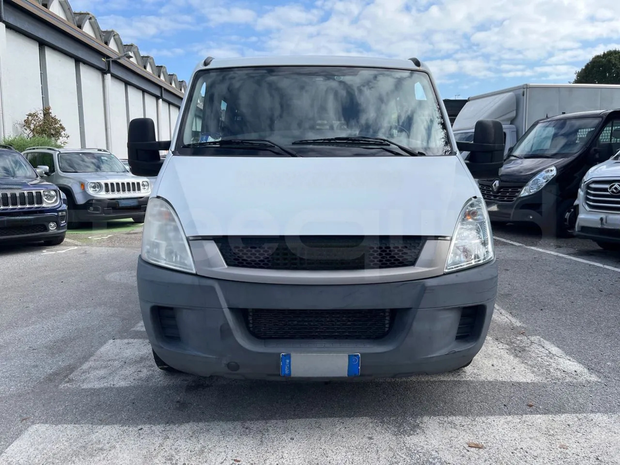 Iveco Daily - Minibus, Furgon pasagjerësh: foto 2 Iveco Daily - Minibus, Furgon pasagjerësh: foto 2