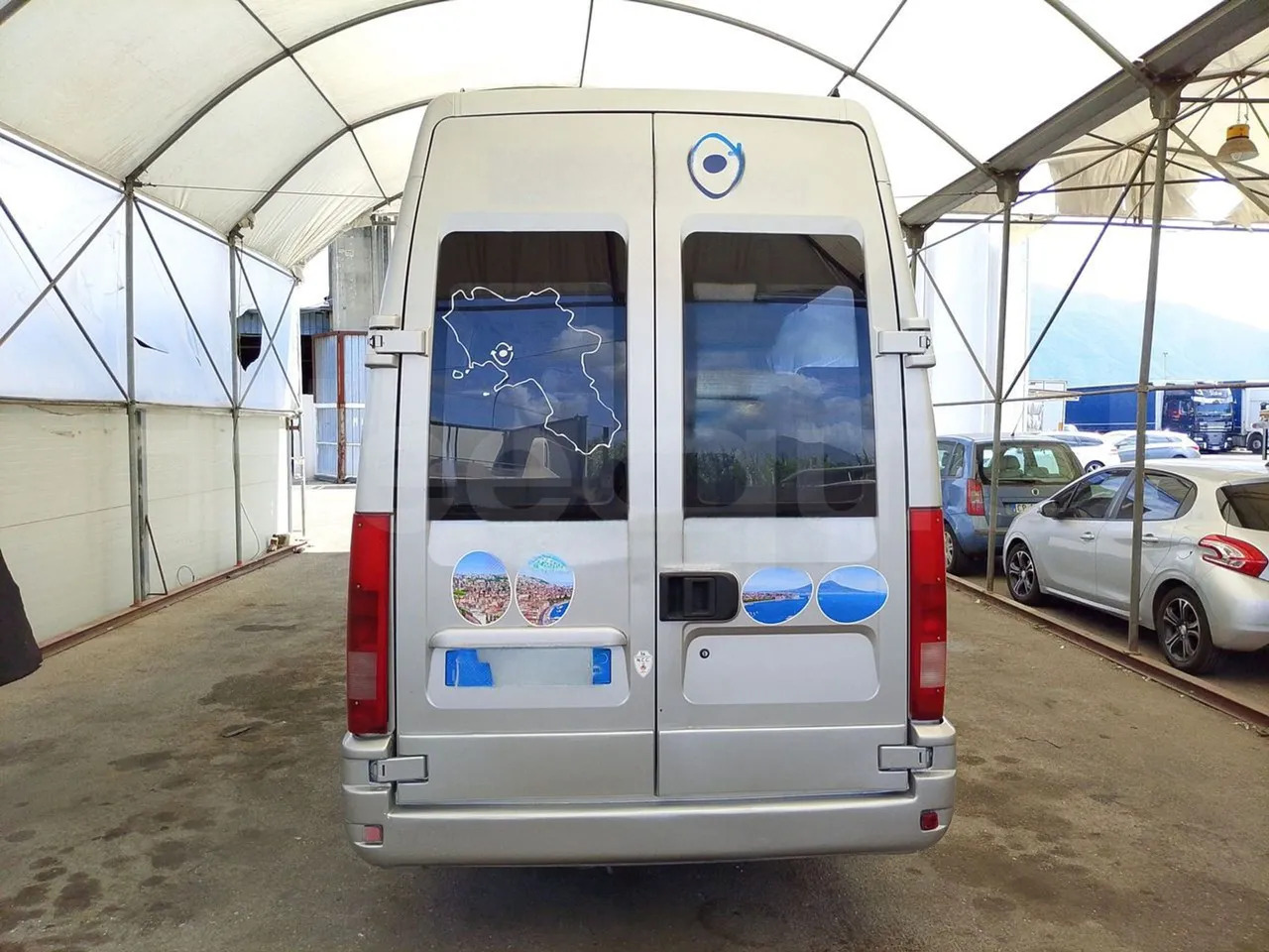Iveco Daily - Minibus, Furgon pasagjerësh: foto 5 Iveco Daily - Minibus, Furgon pasagjerësh: foto 5