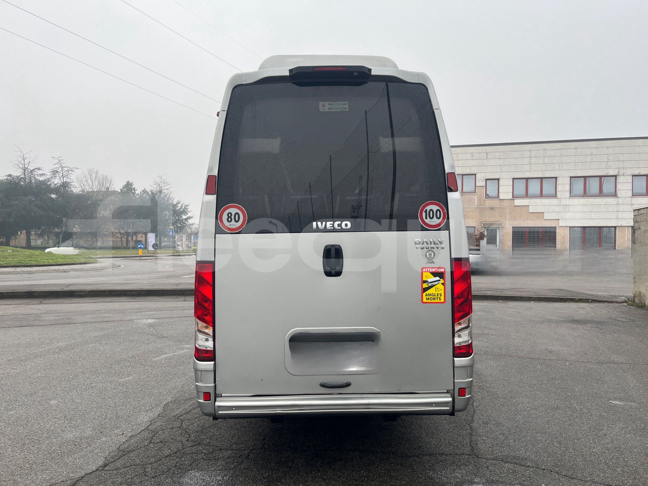 Iveco Daily - Minibus, Furgon pasagjerësh: foto 5 Iveco Daily - Minibus, Furgon pasagjerësh: foto 5