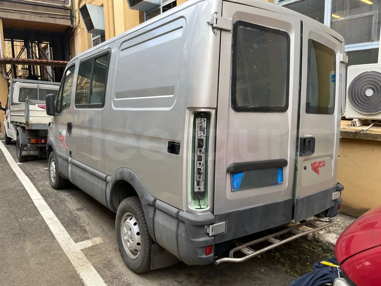 Iveco Daily - Minibus, Furgon pasagjerësh: foto 5 Iveco Daily - Minibus, Furgon pasagjerësh: foto 5