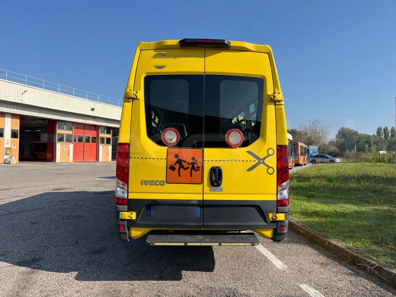 Iveco Daily - Autobus shkollor: foto 5 Iveco Daily - Autobus shkollor: foto 5