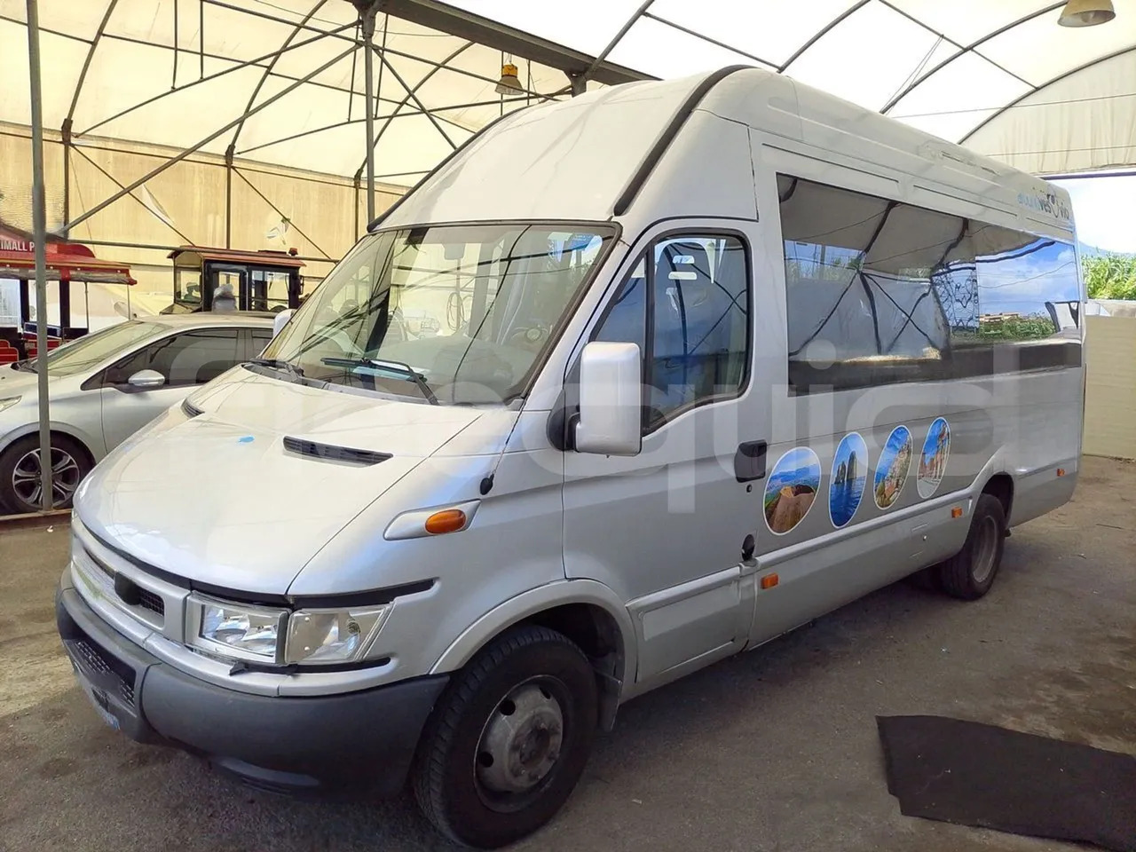 Iveco Daily - Minibus, Furgon pasagjerësh: foto 4 Iveco Daily - Minibus, Furgon pasagjerësh: foto 4