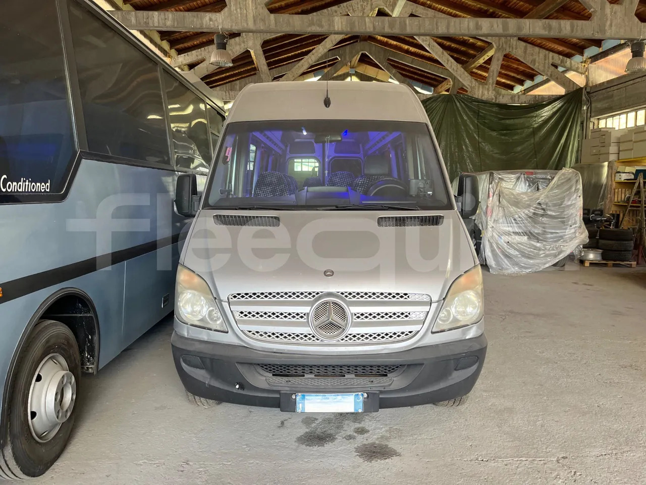 Mercedes-Benz Evobus 0315U - Minibus, Furgon pasagjerësh: foto 2 Mercedes-Benz Evobus 0315U - Minibus, Furgon pasagjerësh: foto 2