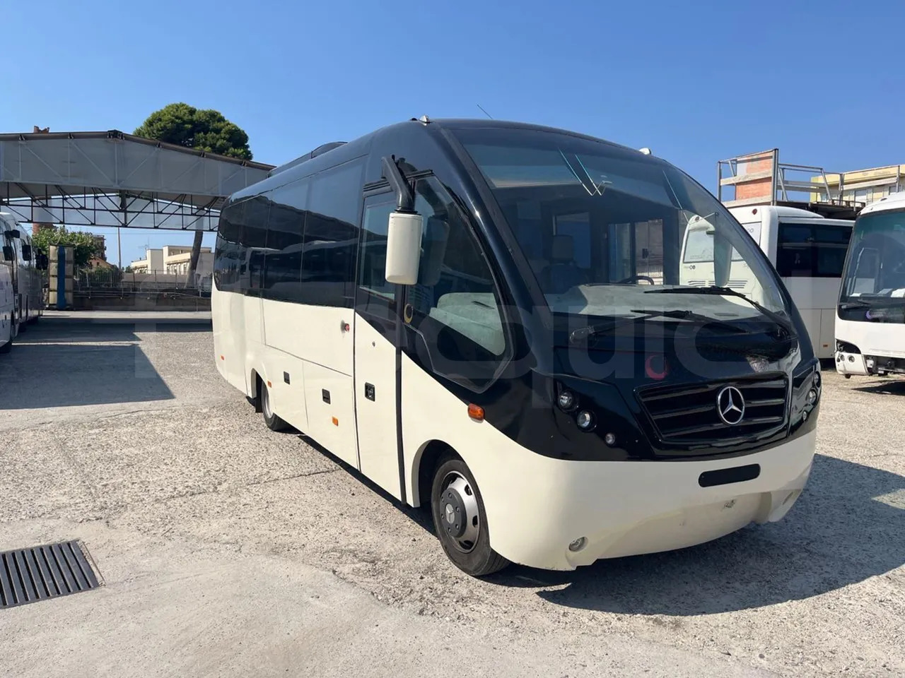 Mercedes-Benz MB 818 S - Autobus urban: foto 1 Mercedes-Benz MB 818 S - Autobus urban: foto 1