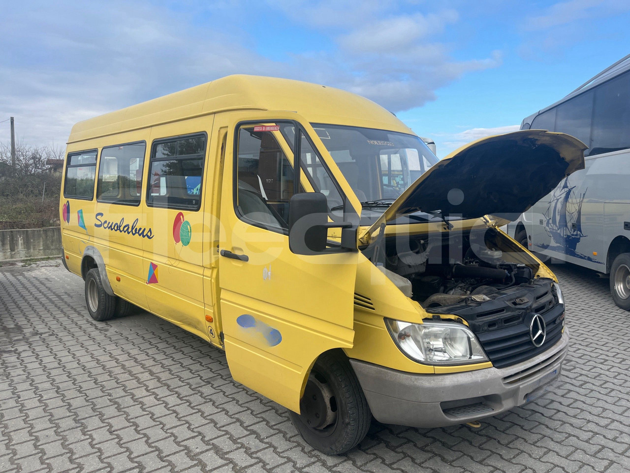 Mercedes-Benz Sprinter - Autobus shkollor: foto 1 Mercedes-Benz Sprinter - Autobus shkollor: foto 1