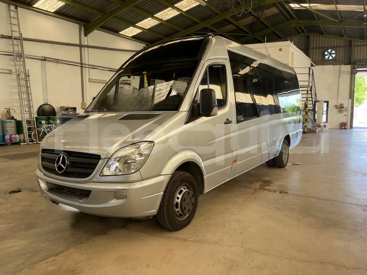 Mercedes-Benz Sprinter - Minibus, Furgon pasagjerësh: foto 4 Mercedes-Benz Sprinter - Minibus, Furgon pasagjerësh: foto 4