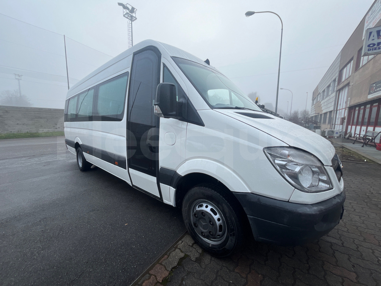 Mercedes-Benz Sprinter - Minibus, Furgon pasagjerësh: foto 1 Mercedes-Benz Sprinter - Minibus, Furgon pasagjerësh: foto 1