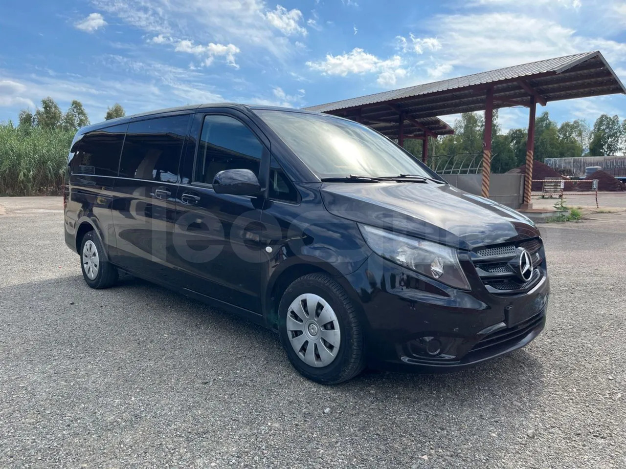 Mercedes-Benz Vito Tourer - Minibus, Furgon pasagjerësh: foto 1 Mercedes-Benz Vito Tourer - Minibus, Furgon pasagjerësh: foto 1