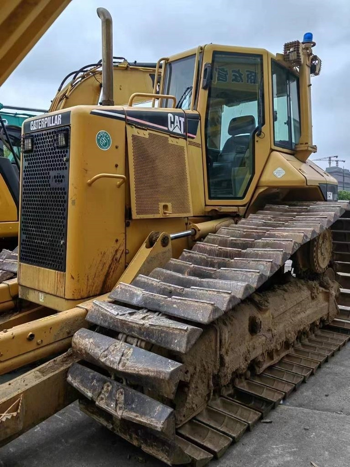 CAT D5N - Buldozer: foto 1 CAT D5N - Buldozer: foto 1