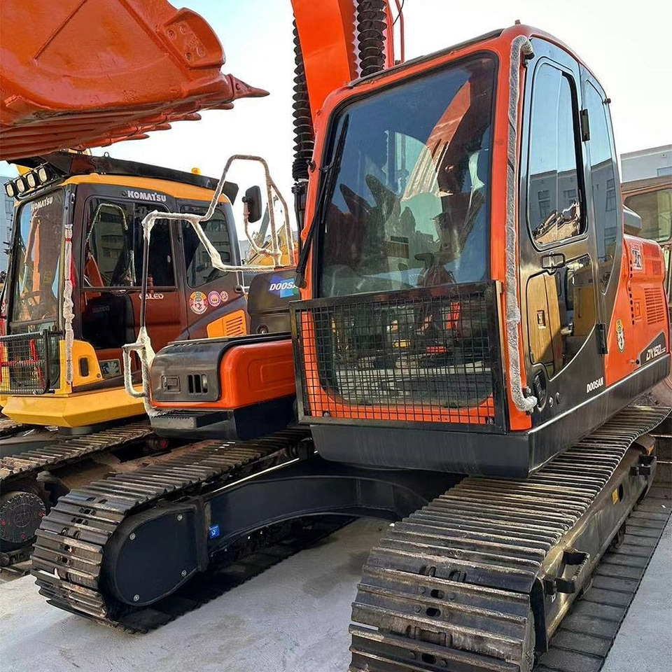 Doosan DX150LC-9C - Ekskavator me zinxhirë: foto 5 Doosan DX150LC-9C - Ekskavator me zinxhirë: foto 5