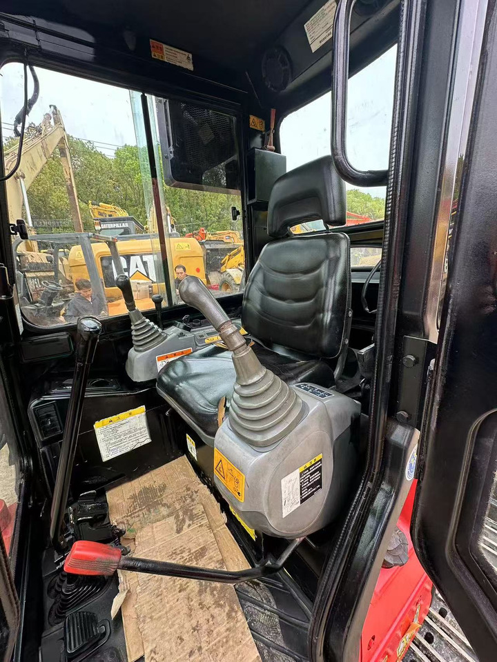 KUBOTA U35 - Miniekskavator: foto 4 KUBOTA U35 - Miniekskavator: foto 4