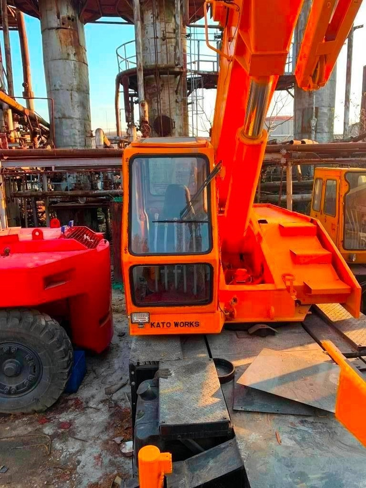 Kato NK 250 E - Vinç për të gjitha terrenet: foto 2 Kato NK 250 E - Vinç për të gjitha terrenet: foto 2