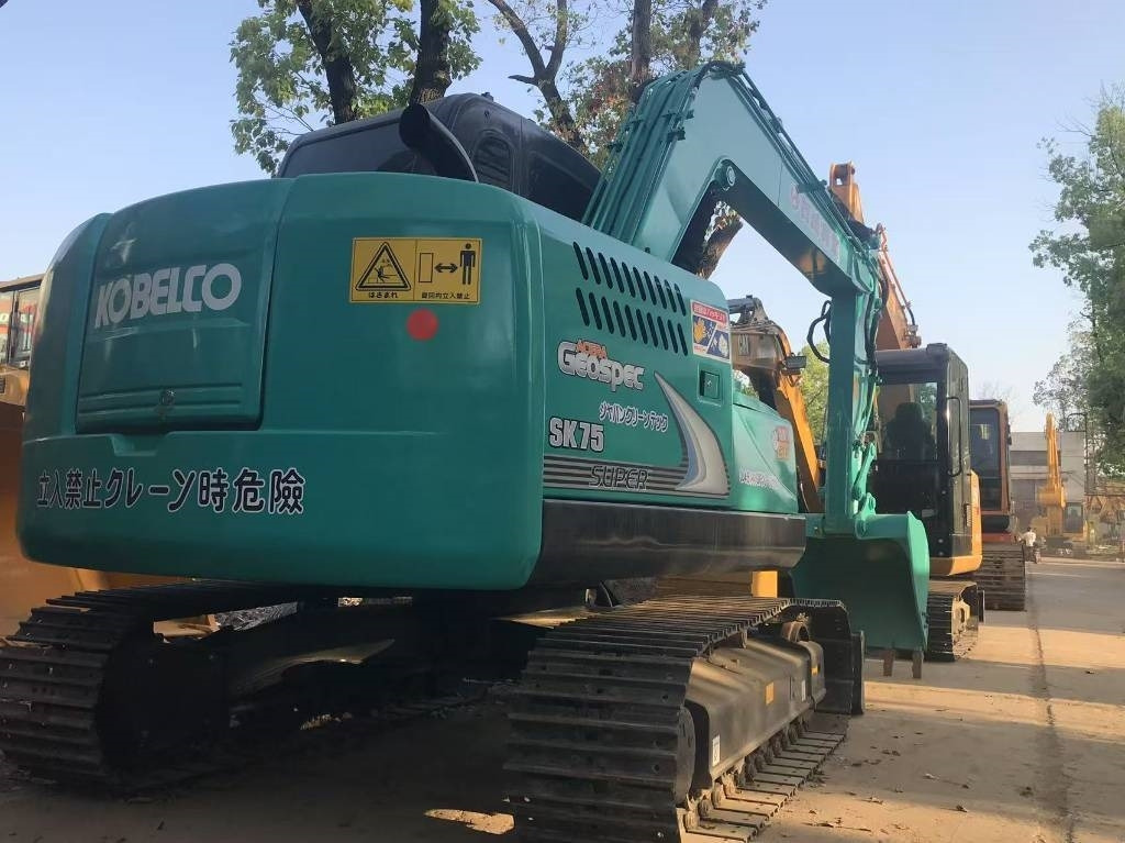 Kobelco SK 75 - Miniekskavator: foto 3 Kobelco SK 75 - Miniekskavator: foto 3