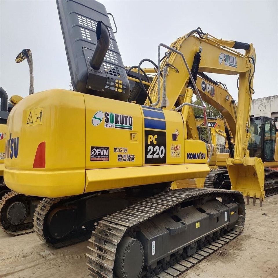 Komatsu PC 220 - Ekskavator me zinxhirë: foto 1 Komatsu PC 220 - Ekskavator me zinxhirë: foto 1
