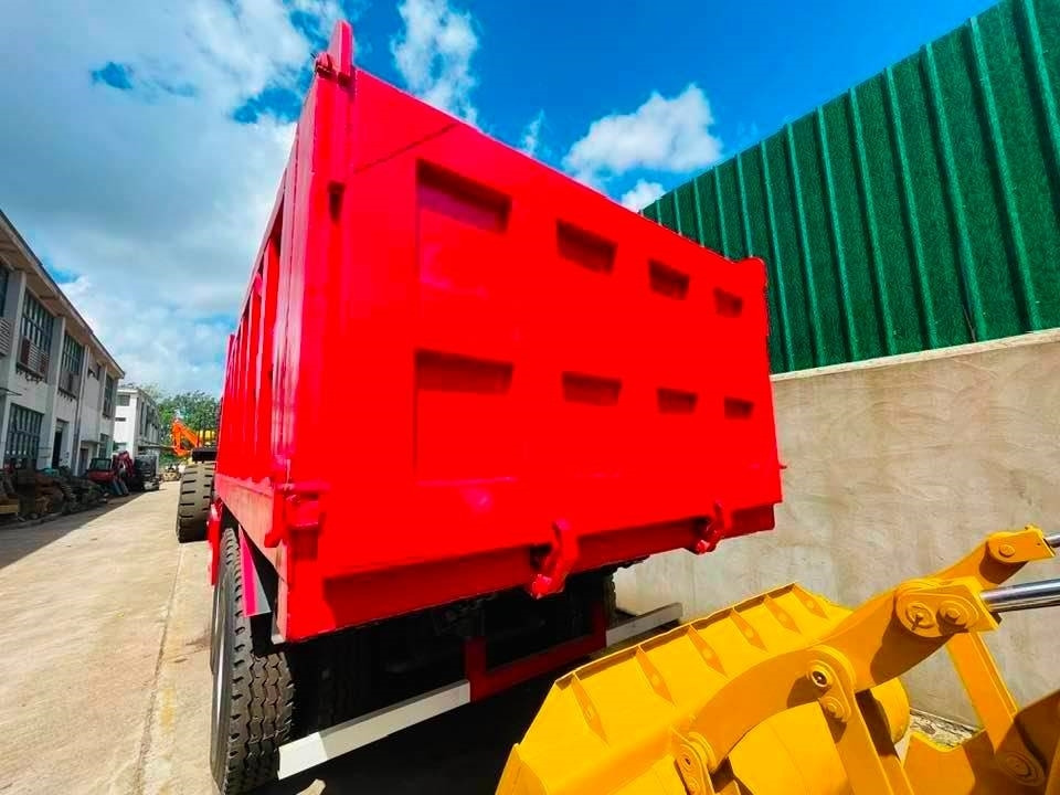 Sinotruk 371  - Kamion vetëshkarkues: foto 4 Sinotruk 371  - Kamion vetëshkarkues: foto 4