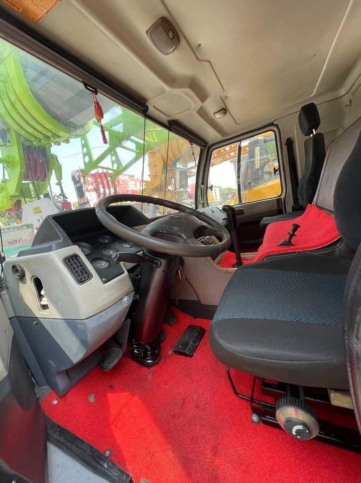 Zoomlion ZTC251V - Autovinç: foto 4 Zoomlion ZTC251V - Autovinç: foto 4