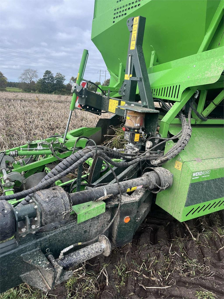 AVR 9200 CR - Makinë për nxjerrjen e patateve: foto 1 AVR 9200 CR - Makinë për nxjerrjen e patateve: foto 1