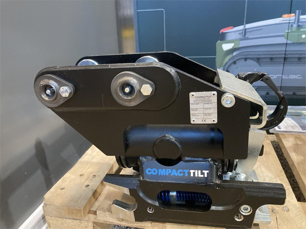 COMPACTTILT - Miniekskavator: foto 1 COMPACTTILT - Miniekskavator: foto 1