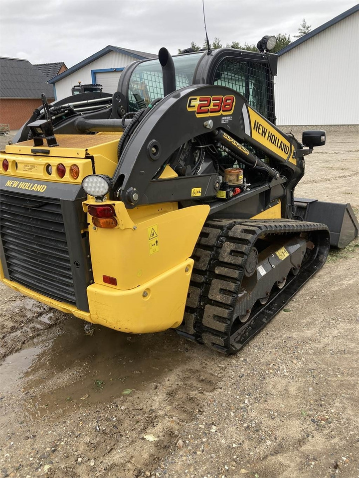 New Holland C 238 LOADER - Mini fadrom me zinxhir: foto 4 New Holland C 238 LOADER - Mini fadrom me zinxhir: foto 4