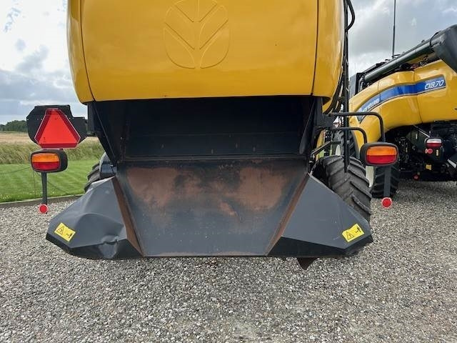New Holland CX860 SLH - Autokombajnë: foto 5 New Holland CX860 SLH - Autokombajnë: foto 5