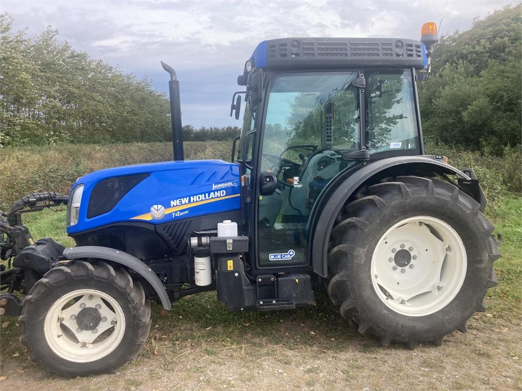 New Holland T4.80N SS CAB - Traktor: foto 1 New Holland T4.80N SS CAB - Traktor: foto 1