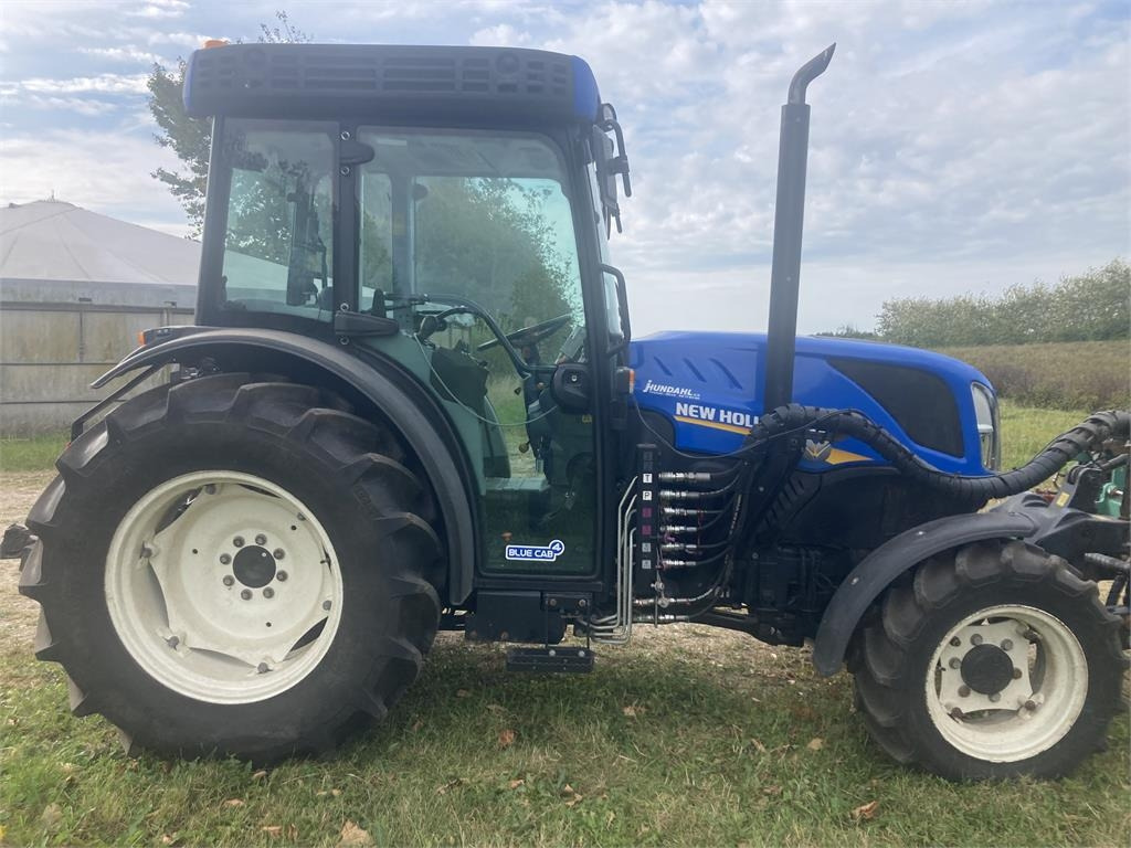 New Holland T4.80N SS CAB - Traktor: foto 2 New Holland T4.80N SS CAB - Traktor: foto 2