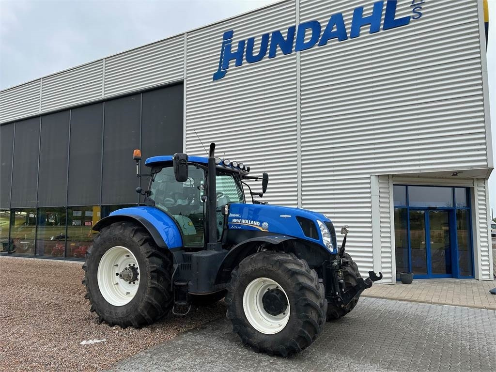New Holland T7.270AC KEY - Traktor: foto 1 New Holland T7.270AC KEY - Traktor: foto 1