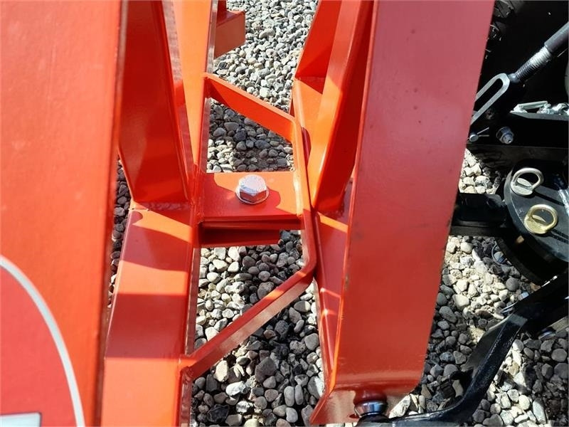 - - - BOXER AGRI - Pajisje për lirimin e tokës: foto 5 - - - BOXER AGRI - Pajisje për lirimin e tokës: foto 5