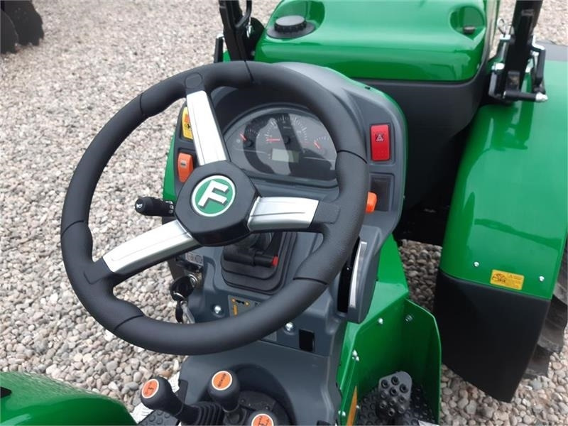 Ferrari alle modeller - Traktor komunal: foto 5 Ferrari alle modeller - Traktor komunal: foto 5