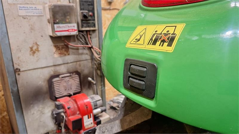 Traktor John Deere 5075E: foto 11