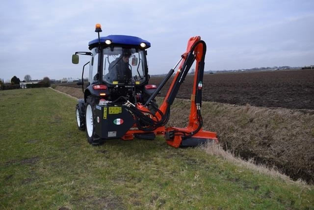 - - - boxer - Kokë për Traktor komunal: foto 2 - - - boxer - Kokë për Traktor komunal: foto 2