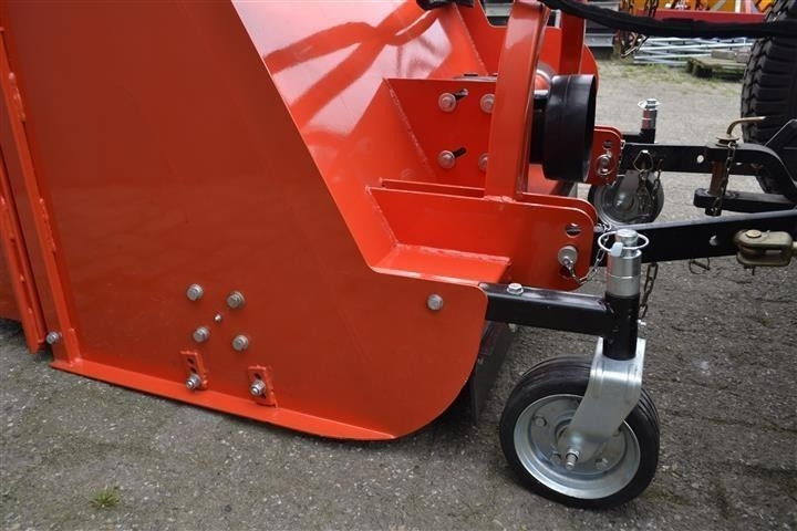 - - - boxer - Kokë për Traktor komunal: foto 4 - - - boxer - Kokë për Traktor komunal: foto 4